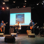 Φωτογραφικό στιγμιότυπο από τη συναυλία στο Μικρό Θέατρο του Συνεδριακού Κέντρου της Αλεξανδρινής Βιβλιοθήκης.